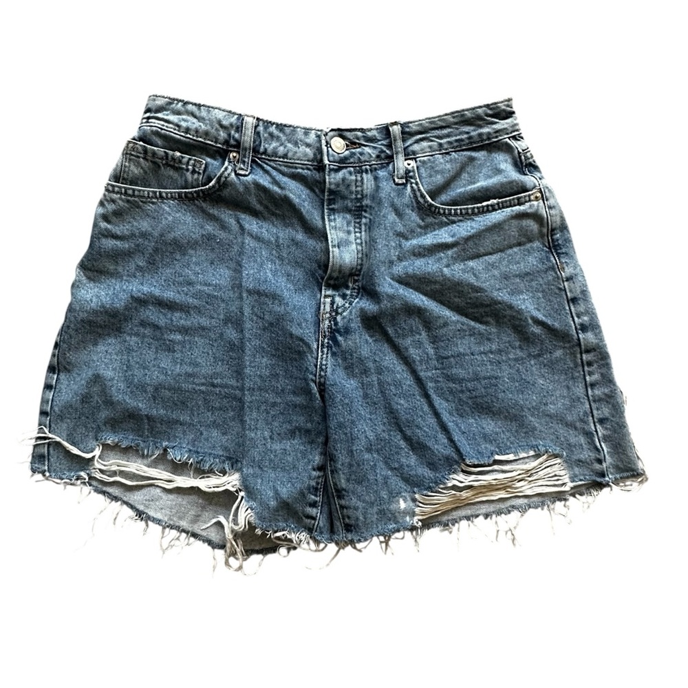 Forever 21 Premium Denim Distressed Jean Shorts Blue Women’s Size 29 Excellent